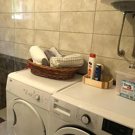 Apartman Perper 2 *